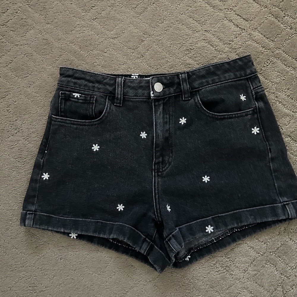PacSun woman mom black jeans shorts size 25
